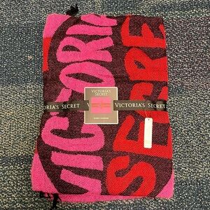 VICTORIA’S SECRET Blanket with Fringe NWT